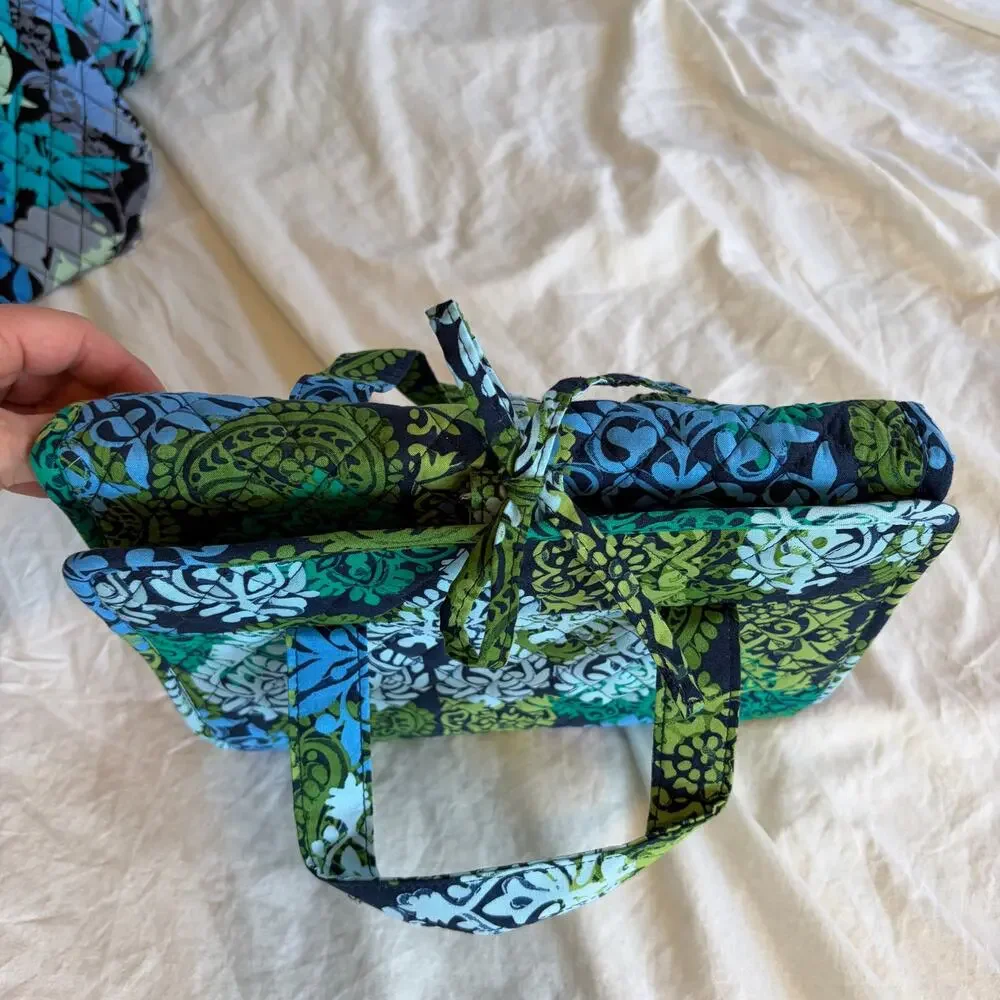 Vera Bradley Makeup Toiletry Travel Organizer Large Hanger Blue Green Print‎